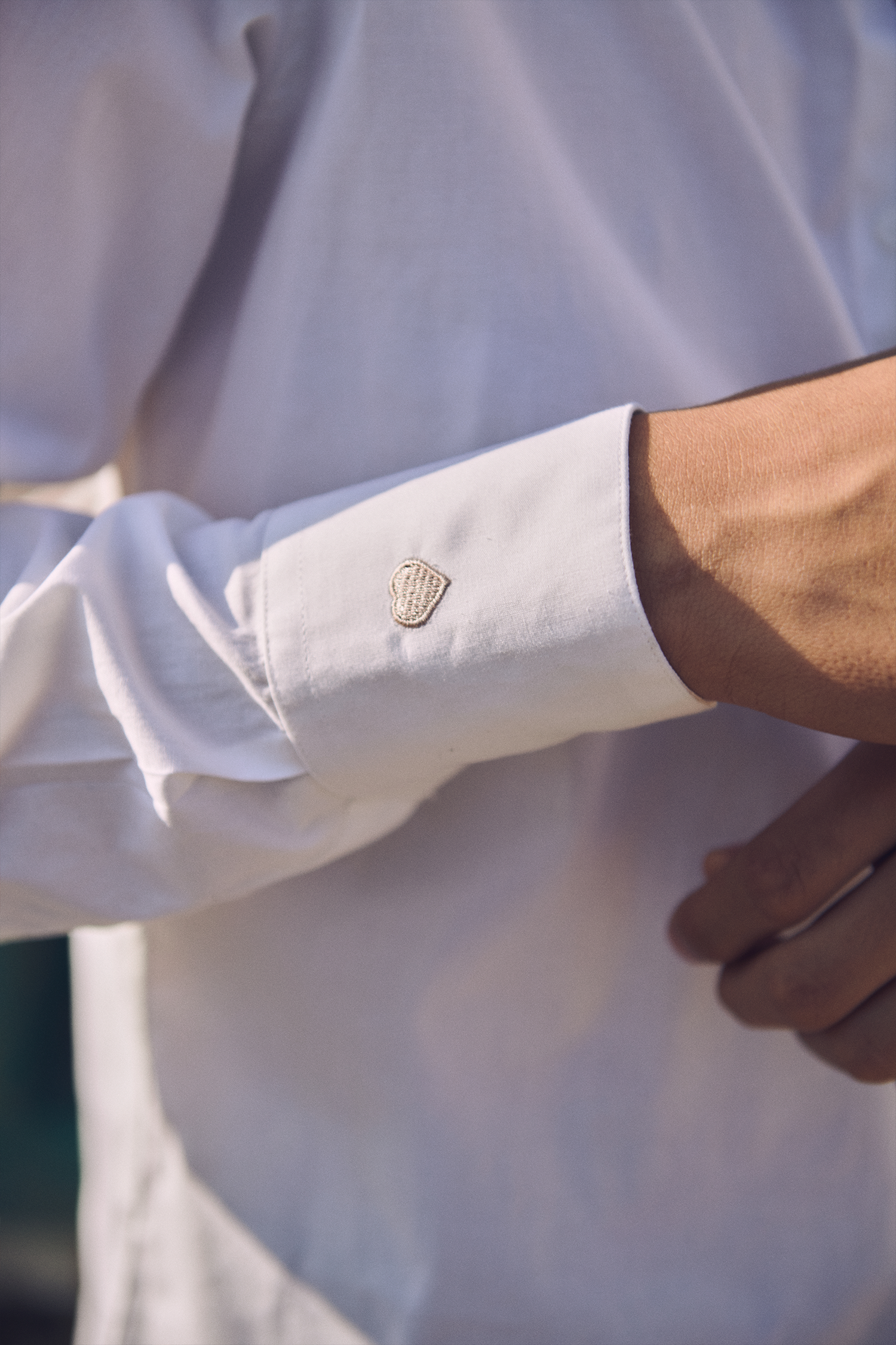 Heart on Sleeve Dress Shirt (White/Blanca)
