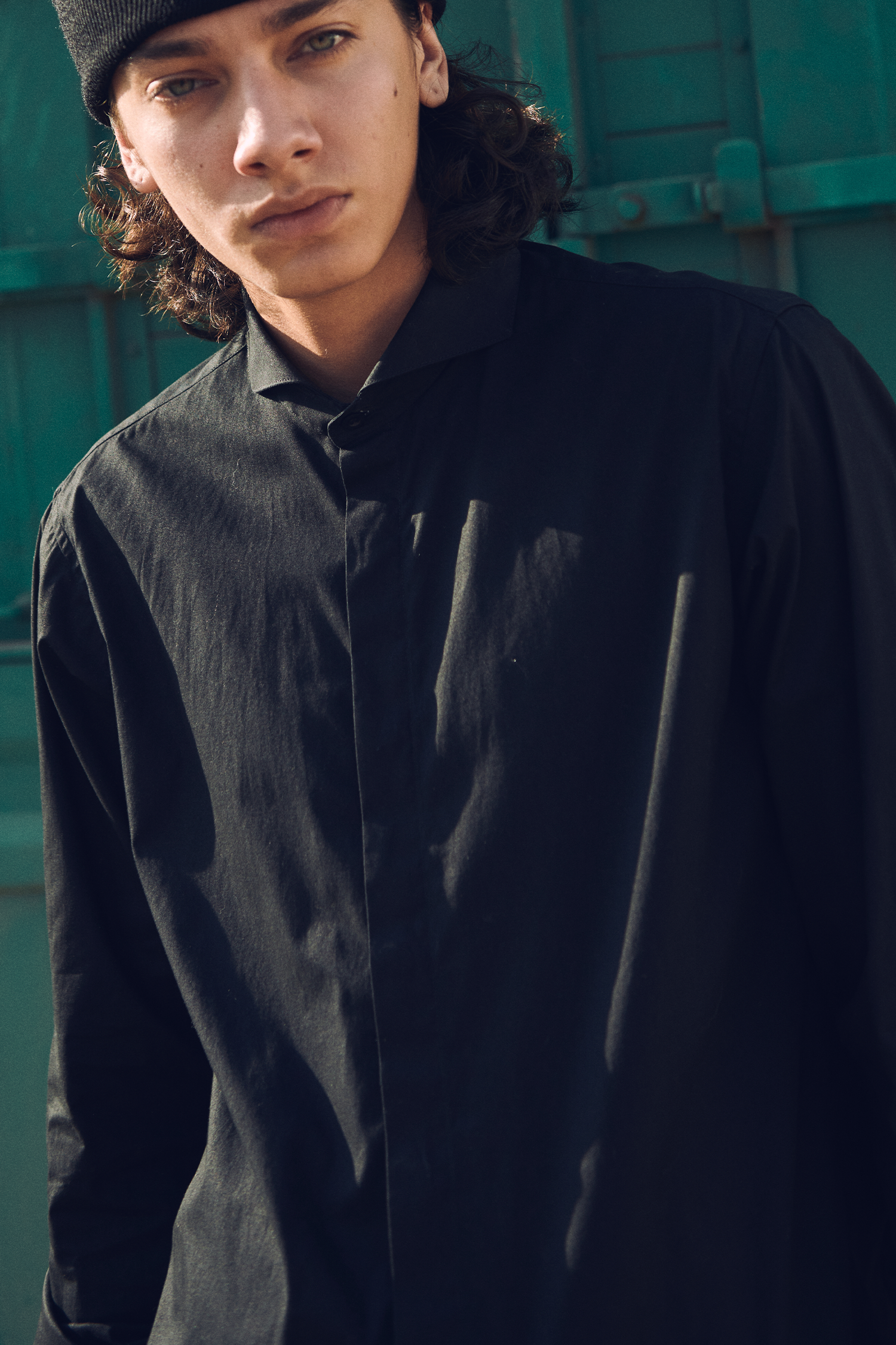 Heart on Sleeve Dress Shirt (Black/Negra)